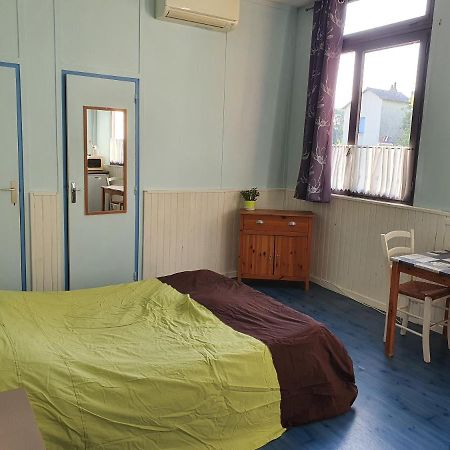 Camping Des 2 Rives- Chambres Etang-sur-Arroux Екстериор снимка