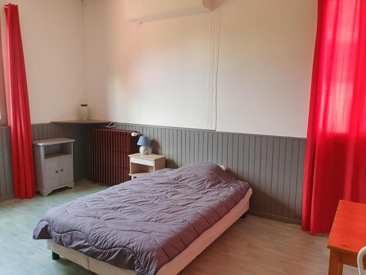 Camping Des 2 Rives- Chambres Etang-sur-Arroux Екстериор снимка
